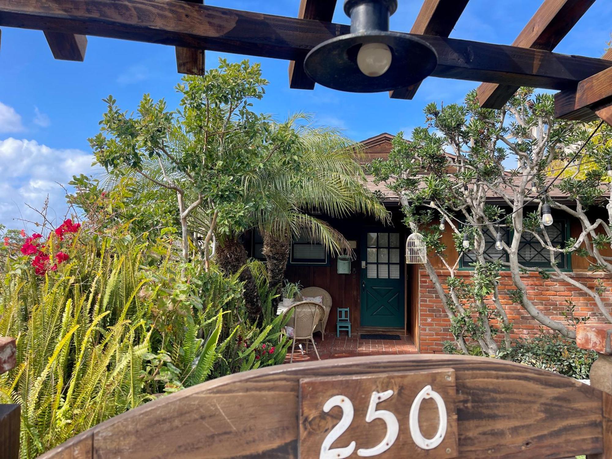 Redwood Hollow Cottages サンディエゴ エクステリア 写真